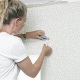 Tapettileikkuri ikkunoiden ja listojen ympärillä olevan tapetin leikkaamiseen