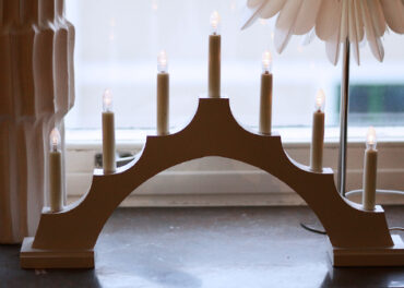 Måla om adventsljusstake i trä eller furu